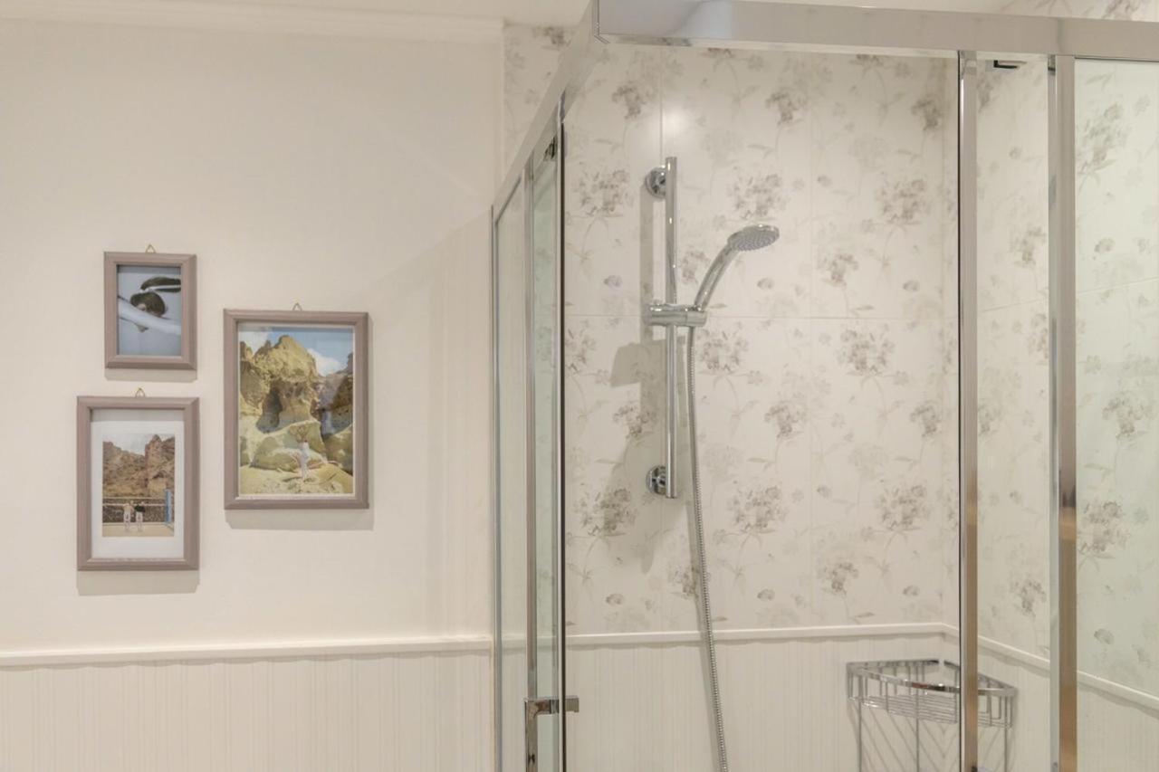 Keramidogatos Manos Guest House, Corfu Old Town Apartment *